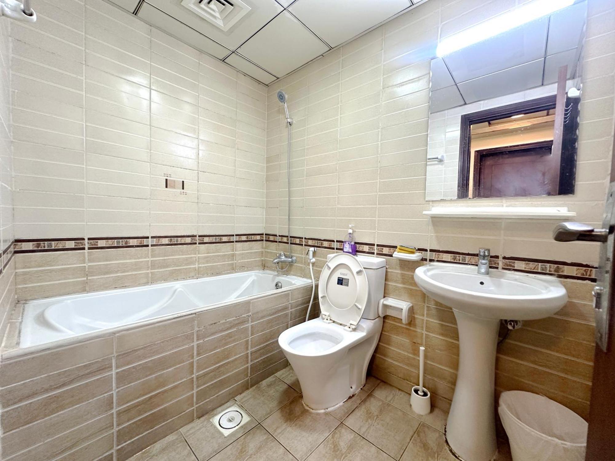 Quiet Partition Room In Tecom Barsha Heights Dubaï Extérieur photo